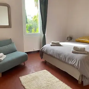 Appartement T3 Renove Dans Maison De, Marseille